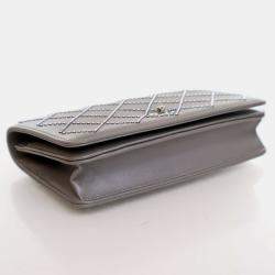 مملوكة مسبقًا Chanel Lambskin Wallet On Chain (WOC)