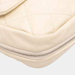 Pre Owned Chanel White Quilted Calfskin Expandable Zip Yacht Flap