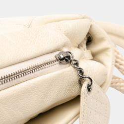 Pre Owned Chanel White Quilted Calfskin Expandable Zip Yacht Flap