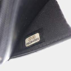 Pre Owned Chanel Black Chevron Lambskin Button Wallet On Chain