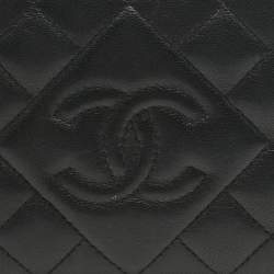 مملوكة مسبقًا Chanel Black Quilted Leather CC Bifold Wallet