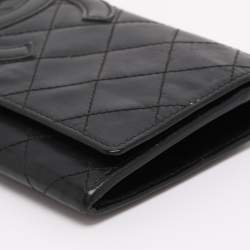 مملوكة مسبقًا Chanel Black Quilted Leather Cambon Ligne Wallet
