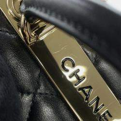 Pre Owned Chanel Matelasse Chain Vanity Black Lambskin