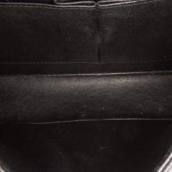 Pre Owned Chanel Black Medium Classic Caviar Double Flap