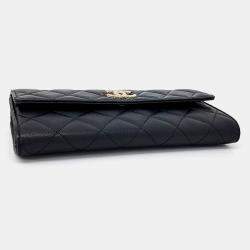 Pre Owned Chanel Black Leather caviar long wallet