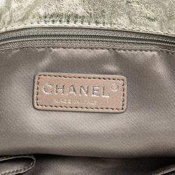 Pre Owned Chanel Silver Medium Metallic Glazed Calfskin Perforated Rodeo Drive Satchel