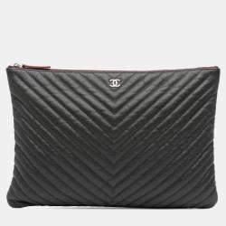 Pre Owned Chanel Black Large CC Chevron Caviar O Case Clutch