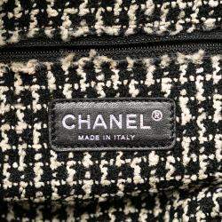 Pre Owned Chanel Black Glazed Calfskin Tweed Tweedy Shopping Tote