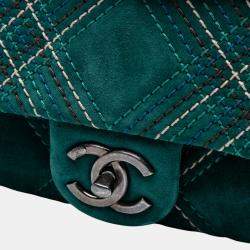 Pre Owned Chanel Green Paris Edinburgh Medium Stitched Suede Saltire Single Flap