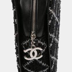 Pre Owned Chanel Black Tweed and Resin Zipped Chain Shopping Bag