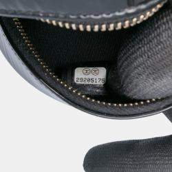 مملوكة مسبقًا Chanel Black Quilted Patent Round As Earth Crossbody