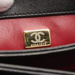 Pre Owned Chanel CC Logo Buckle Black Lambskin Chain Strap Flap Bag