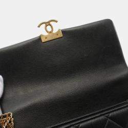 Pre Owned Chanel CC Logo Buckle Black Lambskin Chain Strap Flap Bag