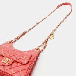 Pre Owned Chanel Wavy CC Small Pink Quilted Crumpled Calfskin Hobo Bag
