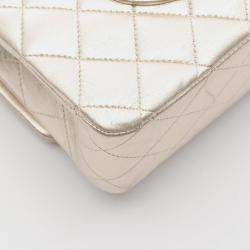 مملوكة مسبقًا حقيبة كتف شانيل قلاب مزدوج كلاسيكية جلد معدني