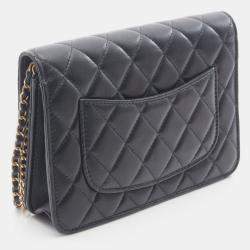 مملوكة مسبقًا Chanel Classic Black Leather Wallet On Chain