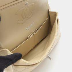 مملوكة مسبقًا Chanel Classic Double Flap Small Beige Leather Shoulder Bag