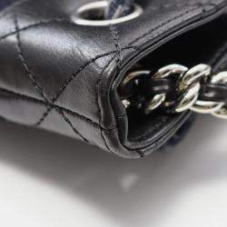 مملوكة مسبقًا Chanel Paris Hamburg Navy/Black Leather and Wool Shoulder Bag