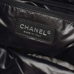 مملوكة مسبقًا Chanel Paris Hamburg Navy/Black Leather and Wool Shoulder Bag