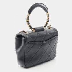 مملوكة مسبقًا حقيبة شانيل كتف جلد حمل أسود CC لووب-إن جلد الخراف الضأن