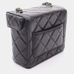 Pre Owned Chanel CC Box Small Black Leather Shoulder Bag