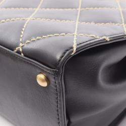 Pre Owned حقيبة كتف شانيل جلد أسود بخياطة وايلد