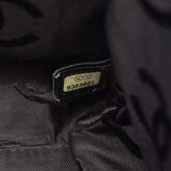 Pre Owned حقيبة كتف شانيل جلد أسود بخياطة وايلد