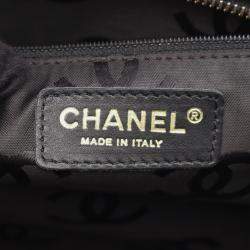 Pre Owned حقيبة كتف شانيل جلد أسود بخياطة وايلد