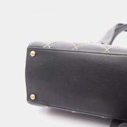 Pre Owned حقيبة كتف شانيل جلد أسود بخياطة وايلد