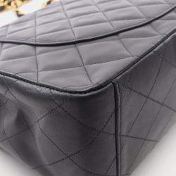 Pre Owned حقيبة كتف شانيل قلاب منفرد جامبو جلد الحملان السوداء