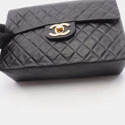 Pre Owned حقيبة كتف شانيل قلاب منفرد جامبو جلد الحملان السوداء