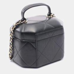 مملوكة مسبقًا حافظة شانيل باريس شاتو دو شينونسو جلد أسود فاندوم