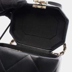 مملوكة مسبقًا حافظة شانيل باريس شاتو دو شينونسو جلد أسود فاندوم