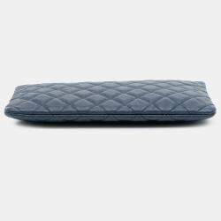 Pre Owned Chanel Navy Blue Medium Quilted Caviar O Case Clutch