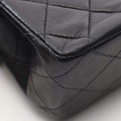 Pre Owned Chanel Classic Double Flap Medium Leather Shoulder Bag