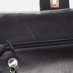 Pre Owned Chanel Classic Double Flap Medium Leather Shoulder Bag