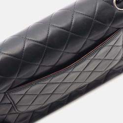 Pre Owned Chanel Classic Double Flap Medium Leather Shoulder Bag