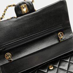 Pre Owned Chanel Black Medium Classic Lambskin Double Flap