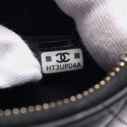 مملوكة مسبقًا Chanel CC Chain Around Quilted Black Leather Hobo Bag