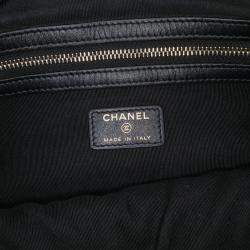 Pre Owned Chanel Black Large Lambskin Boy O Case Clutch