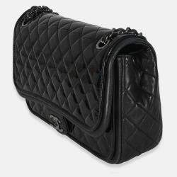 Pre Owned Chanel Black Quilted Patent Classic Jumbo Twist Flap Bag