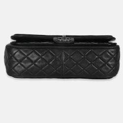 Pre Owned Chanel Black Quilted Patent Classic Jumbo Twist Flap Bag