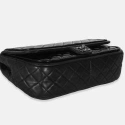 Pre Owned Chanel Black Quilted Patent Classic Jumbo Twist Flap Bag