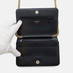 Pre Owned Chanel Boy Matelasse Coco Mark Black Calf Leather Chain Wallet Shoulder Bag