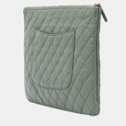 Pre Owned Chanel Green Large Quilted Lambskin O Case Clutch