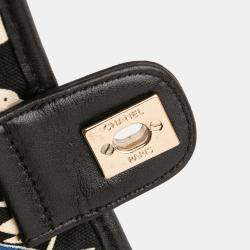 Pre Owned Chanel Black Medium Printed Canvas Animals Single Flap