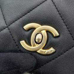 Pre Owned Chanel Matelasse  Black Calf Leather Tote