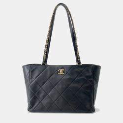 Pre Owned Chanel Matelasse  Black Calf Leather Tote