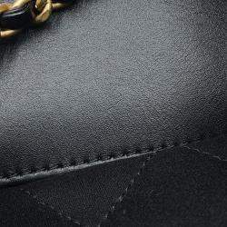 Pre Owned Chanel Chanel 22 Handbag Black Shiny Calf Leather Size Mini