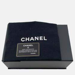 Pre Owned Chanel Matelasse Chain shoulder Off-White Calf Leather